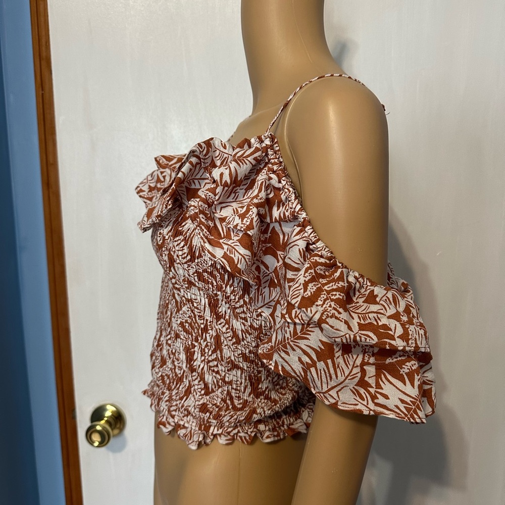 Juniors Size Large Smocked Crop Top / Blouse, NWOT - Picture 3 of 9
